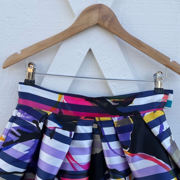 Parisian dream Size 4-6 midi-length full skirt - Picture 7 of 8